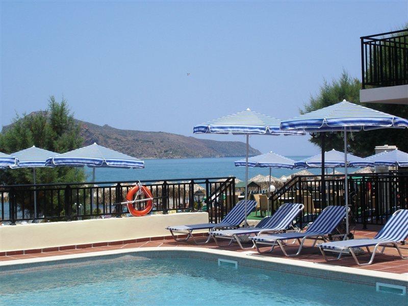 Margarita Beach Hotel Agia Marina  Exterior photo